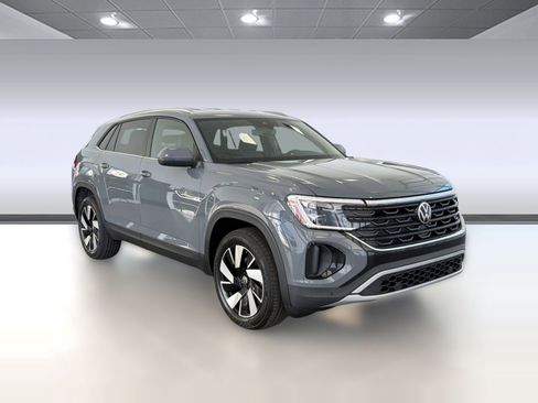 Used 2026 Volkswagen Atlas Cross Sport SE FWD image 7