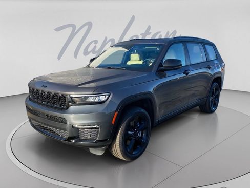 Used 2025 Jeep Grand Cherokee L Limited w/ Luxury Tech Group II AWD/4WD image 4