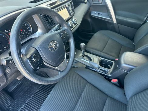 Used 2018 Toyota RAV4 LE w/ All Weather Liner Package AWD/4WD image 10