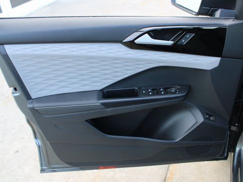 Certified 2024 Volkswagen Taos S image 7