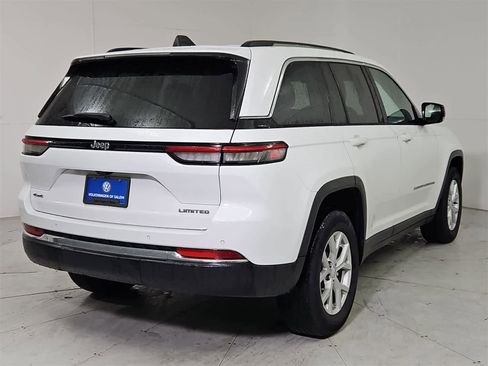 Used 2023 Jeep Grand Cherokee Limited image 6