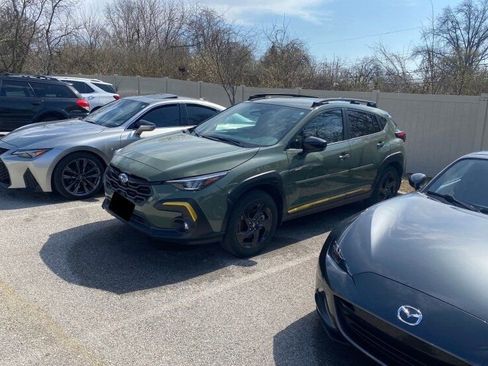 Used 2024 Subaru Crosstrek 2.5i Sport image 2