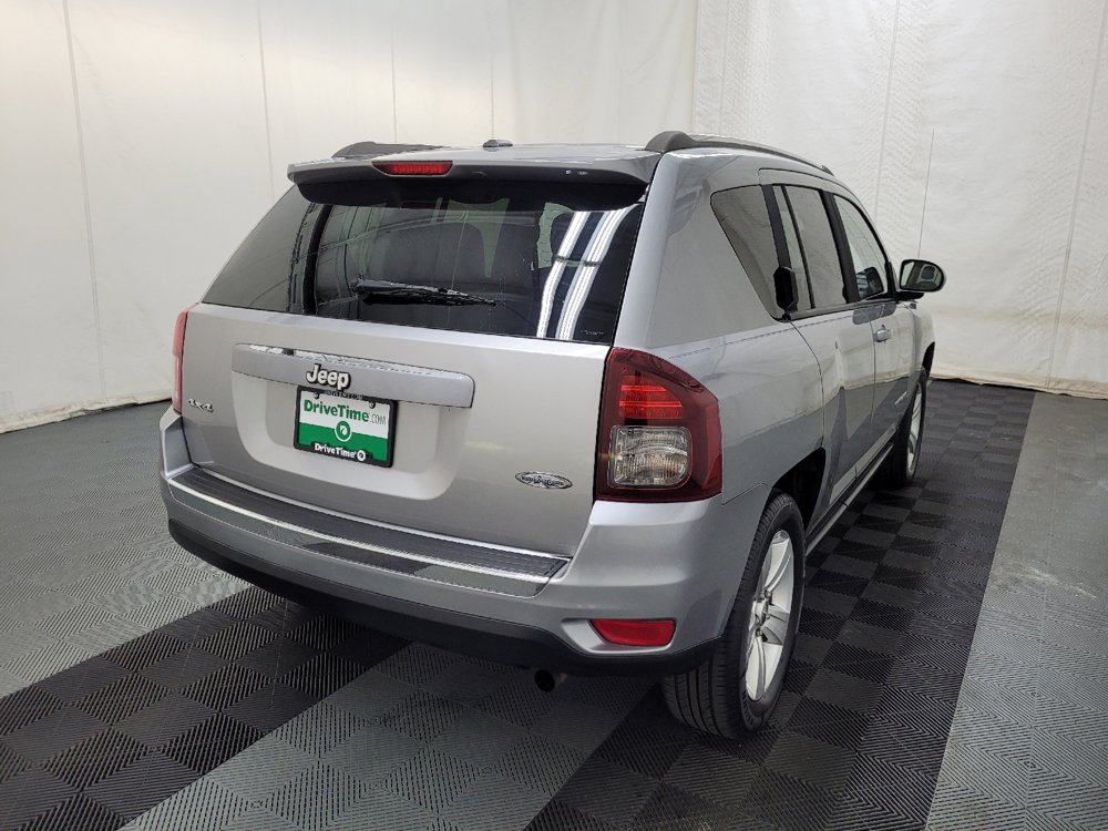 Used 2015 Jeep Compass High Altitude AWD/4WD image 9