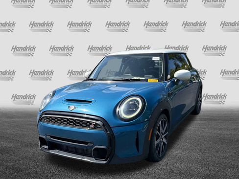 Used 2023 MINI Cooper S image 6