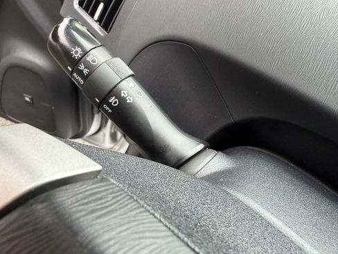 Used 2015 Toyota Prius Five w/ Advanced Technology Package image 30