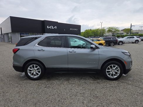 Used 2024 Chevrolet Equinox LT AWD/4WD image 2
