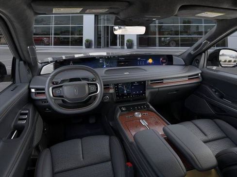 New 2026 Lincoln Navigator L Black Label AWD/4WD image 9