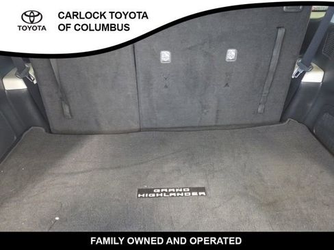 Used 2024 Toyota Grand Highlander AWD image 16