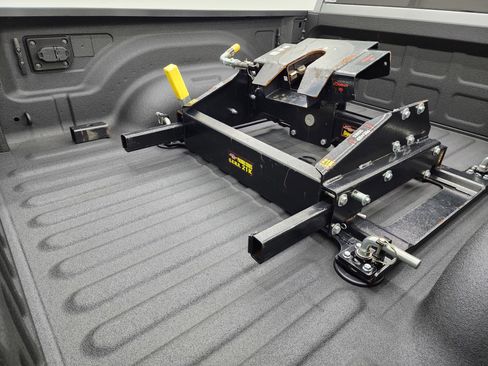 Used 2023 RAM 2500 Big Horn w/ Snow Chief Group image 5