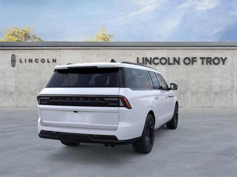 New 2026 Lincoln Navigator L Reserve w/ Jet Appearance Package image 8