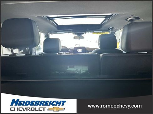 Used 2025 Chevrolet Blazer RS w/ Enhanced Convenience Package AWD/4WD image 32