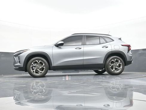 New 2026 Chevrolet Trax LT w/ Driver Confidence Package FWD image 54