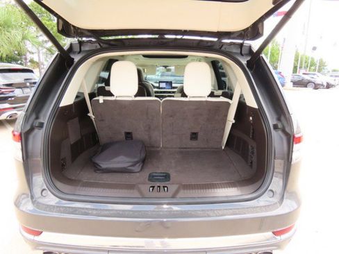 Used 2023 Lincoln Aviator Black Label Grand Touring w/ Class IV Trailer Tow Package image 12