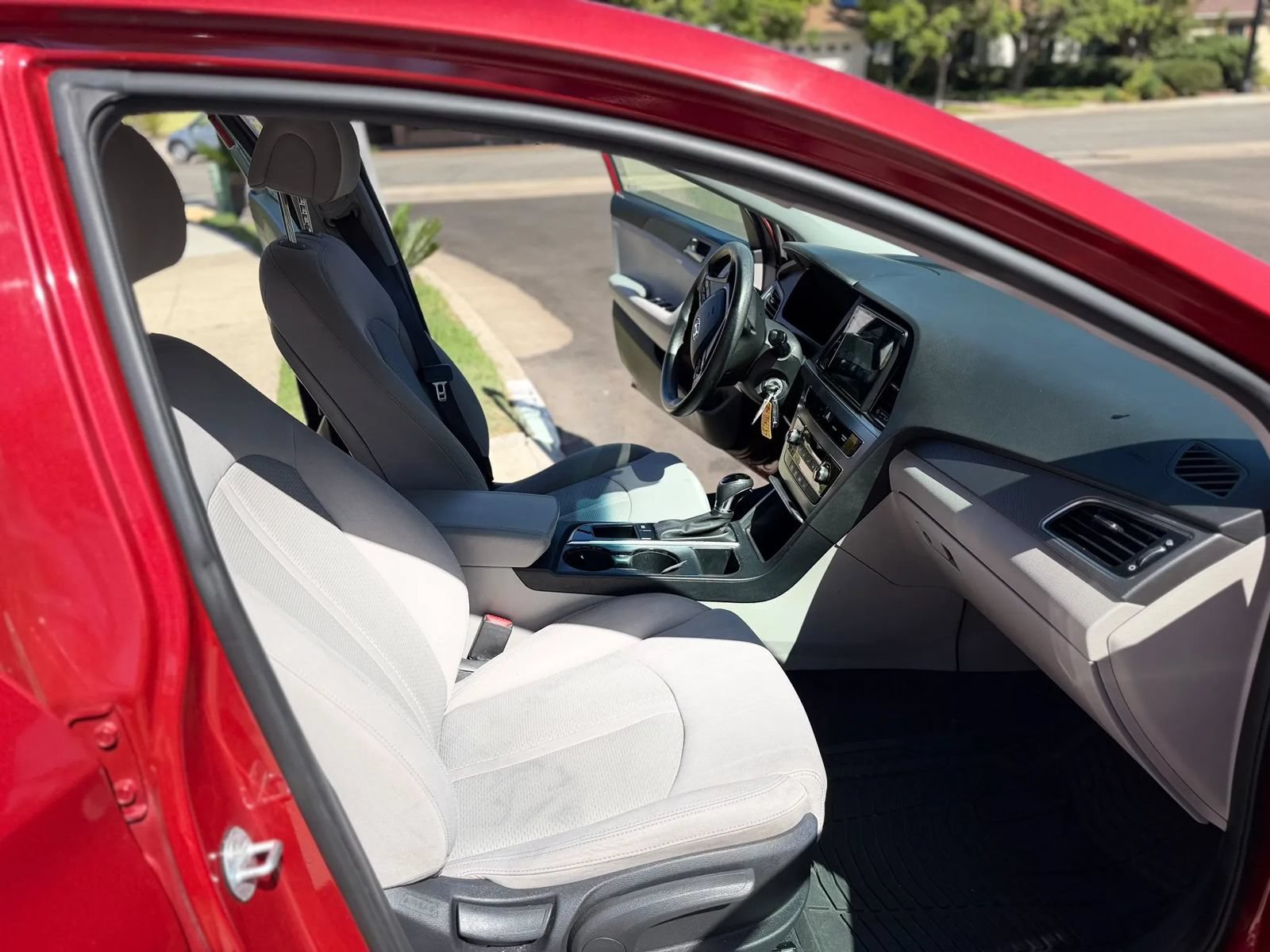 Used 2017 Hyundai Sonata SE FWD image 11