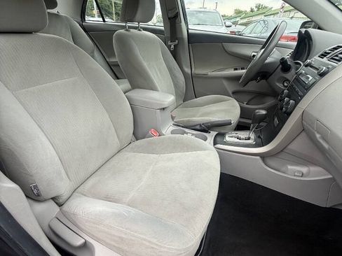 Used 2010 Toyota Corolla LE FWD image 14