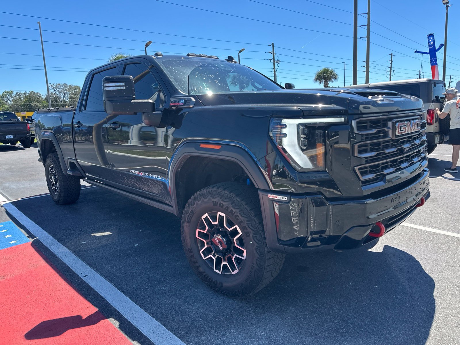 Used 2025 GMC Sierra 2500 AT4X AWD/4WD image 1