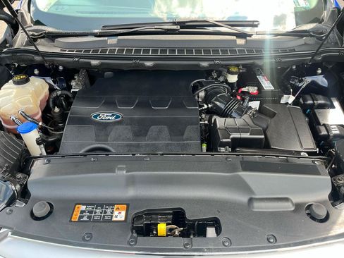 Used 2015 Ford Edge SEL w/ Equipment Group 201A AWD/4WD image 11
