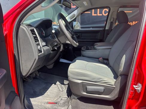 Used 2016 RAM 1500 ST w/ SXT Appearance Group AWD/4WD image 17