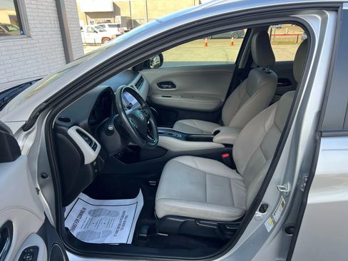 Used 2016 Honda HR-V EX-L image 17