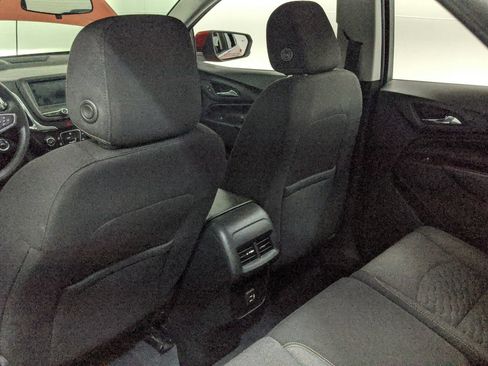 Used 2020 Chevrolet Equinox LT FWD image 32