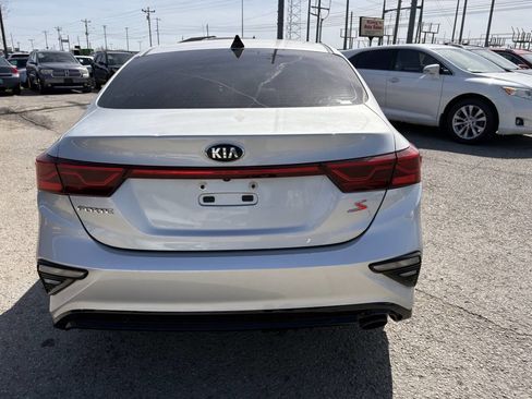 Used 2019 Kia Forte S w/ S Premium Package image 9