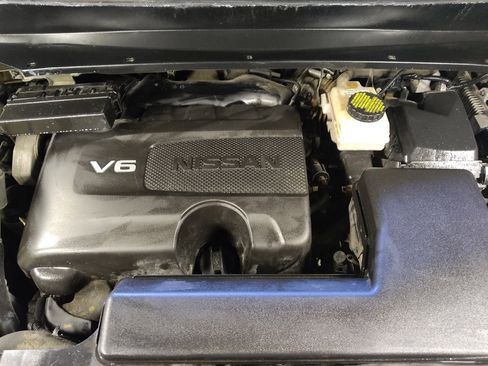 Used 2019 Nissan Pathfinder SV image 30