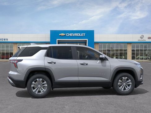 New 2026 Chevrolet Equinox LT FWD image 5