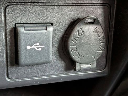 Used 2022 Toyota 4Runner TRD Off-Road AWD/4WD image 26
