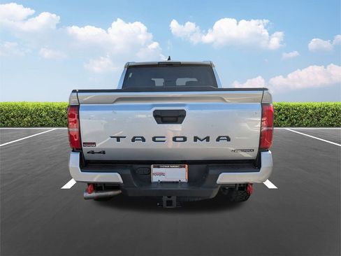 New 2025 Toyota Tacoma TRD Off-Road image 5