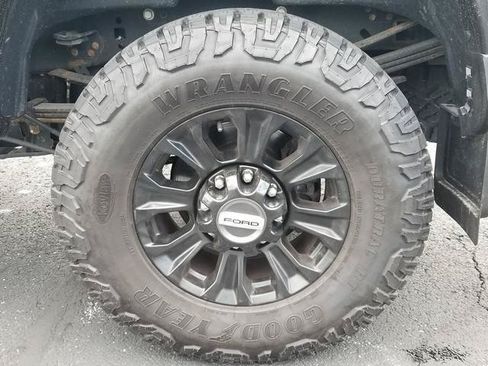 Used 2022 Ford F250 King Ranch w/ Tremor Off-Road Package AWD/4WD image 27