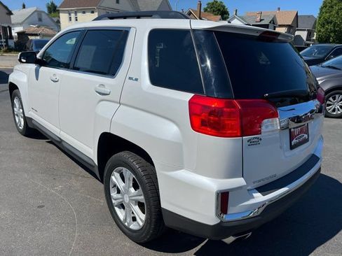 Used 2017 GMC Terrain SLE w/ Convenience Package FWD image 4
