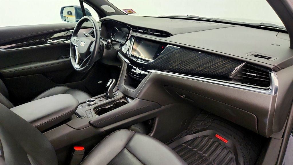Used 2020 Cadillac XT6 Premium Luxury AWD/4WD image 27