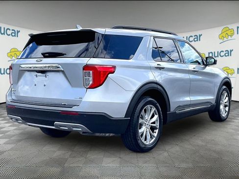 Used 2020 Ford Explorer XLT w/ Equipment Group 202A AWD/4WD image 6