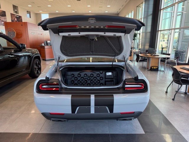 Used 2022 Dodge Challenger SRT Hellcat RWD image 19