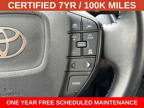 Used 2024 Toyota Prius LE FWD image 23