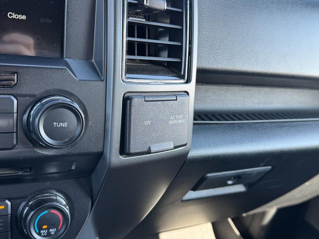 Used 2018 Ford F150 XLT w/ Equipment Group 302A Luxury AWD/4WD image 24
