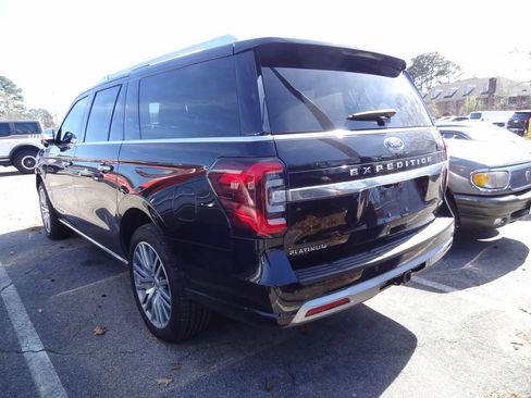 Certified 2023 Ford Expedition Max Platinum image 4