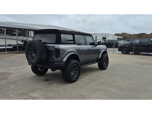 Used 2022 Ford Bronco Outer Banks image 8