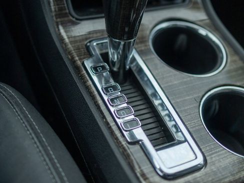 Used 2017 GMC Acadia Limited SLT image 33