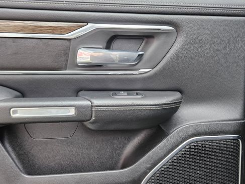 Used 2019 RAM 1500 Laramie image 23