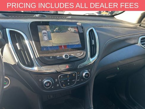 Used 2018 Chevrolet Equinox Premier FWD image 12