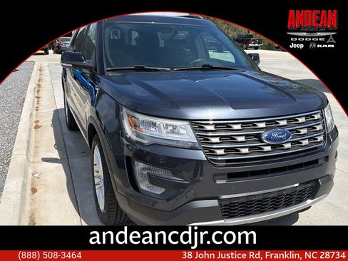 Used 2017 Ford Explorer XLT w/ Equipment Group 202A AWD/4WD image 1