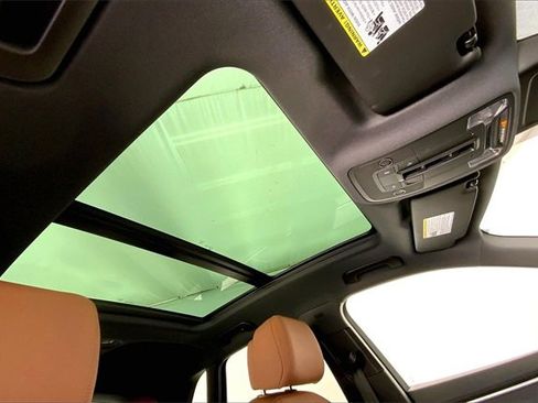 Certified 2025 Audi Q3 2.0T Premium Plus w/ Premium Plus Package image 22