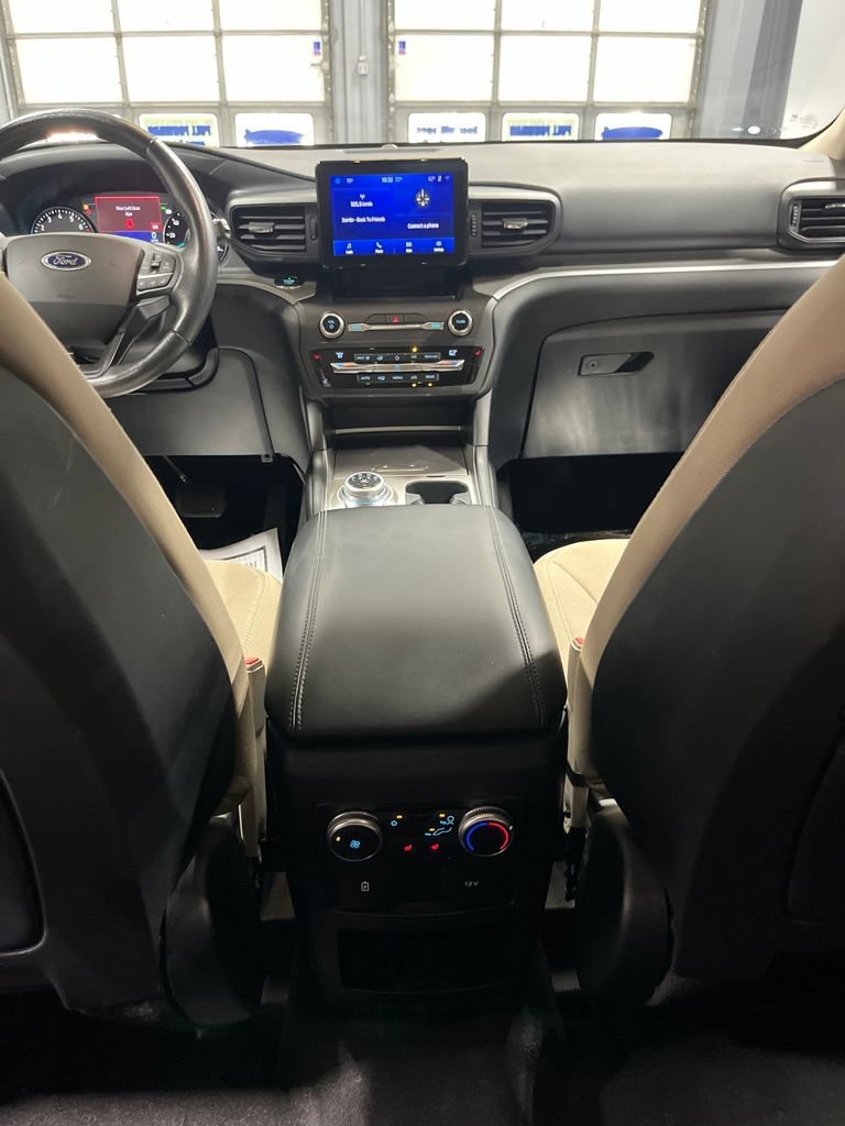 Used 2020 Ford Explorer XLT w/ Comfort Package AWD/4WD image 31