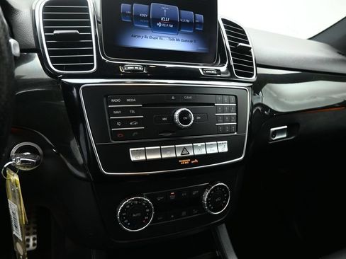 Used 2019 Mercedes-Benz GLE 400 4MATIC image 15
