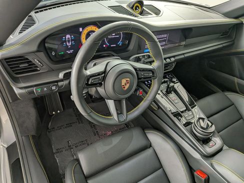 New 2026 Porsche 911 Carrera GTS RWD image 4
