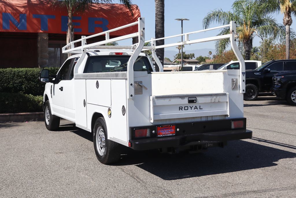 Used 2022 Ford F350 XL w/ Power Equipment Group RWD image 6