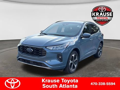 Used 2023 Ford Escape ST-Line Select AWD/4WD image 3