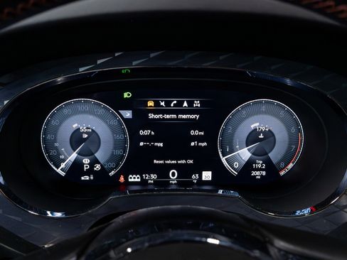 Used 2021 Bentley Bentayga Speed AWD/4WD image 8