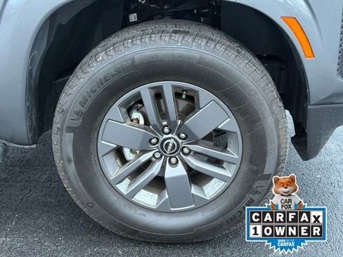 Certified 2025 Nissan Frontier SV image 27